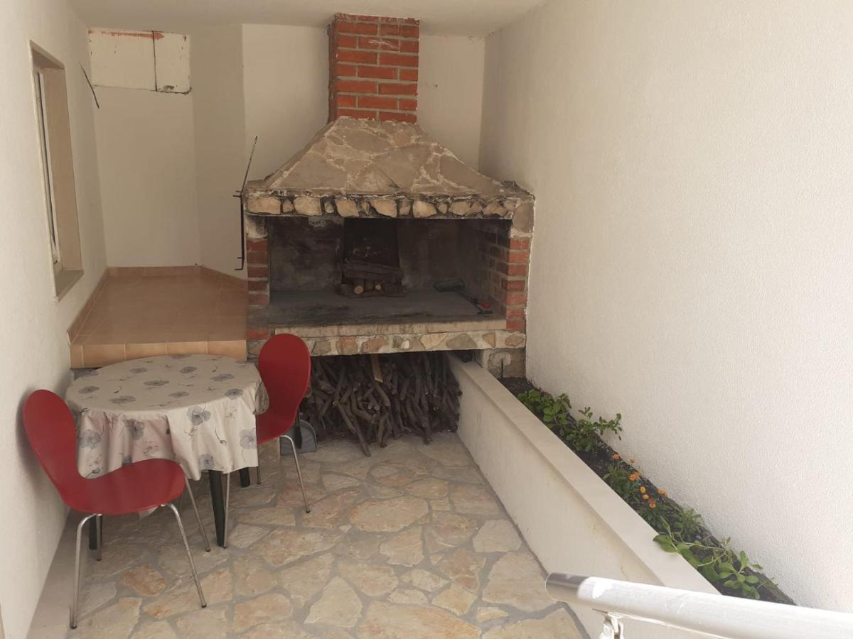 Apartments Slavica Bol Exterior photo
