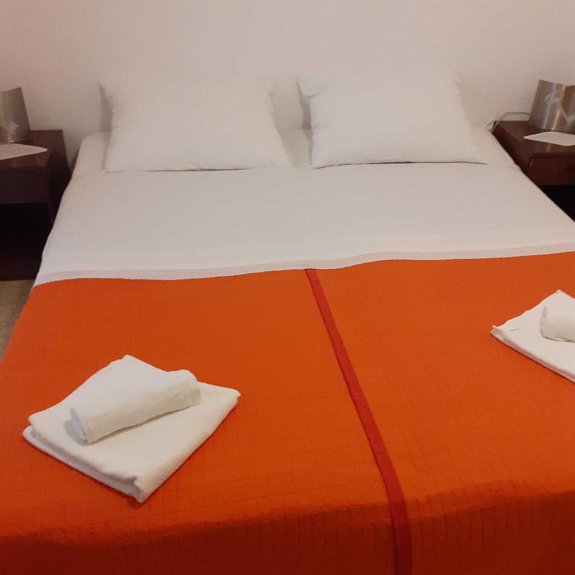 Apartments Slavica Bol Room photo